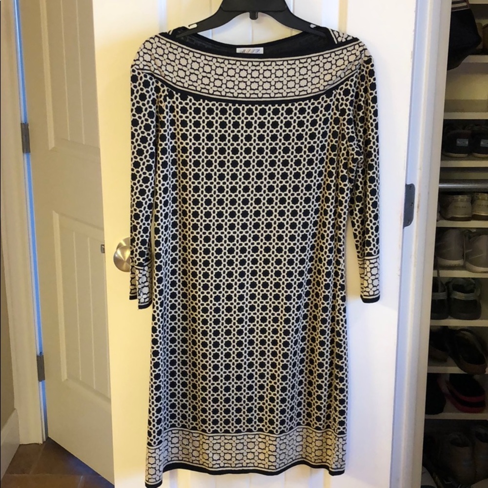 3/4 sleeve, tea length patterned dress